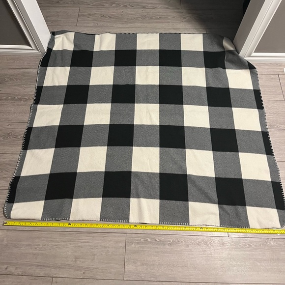 Fleece Throw Blanket - Picture 7 of 14